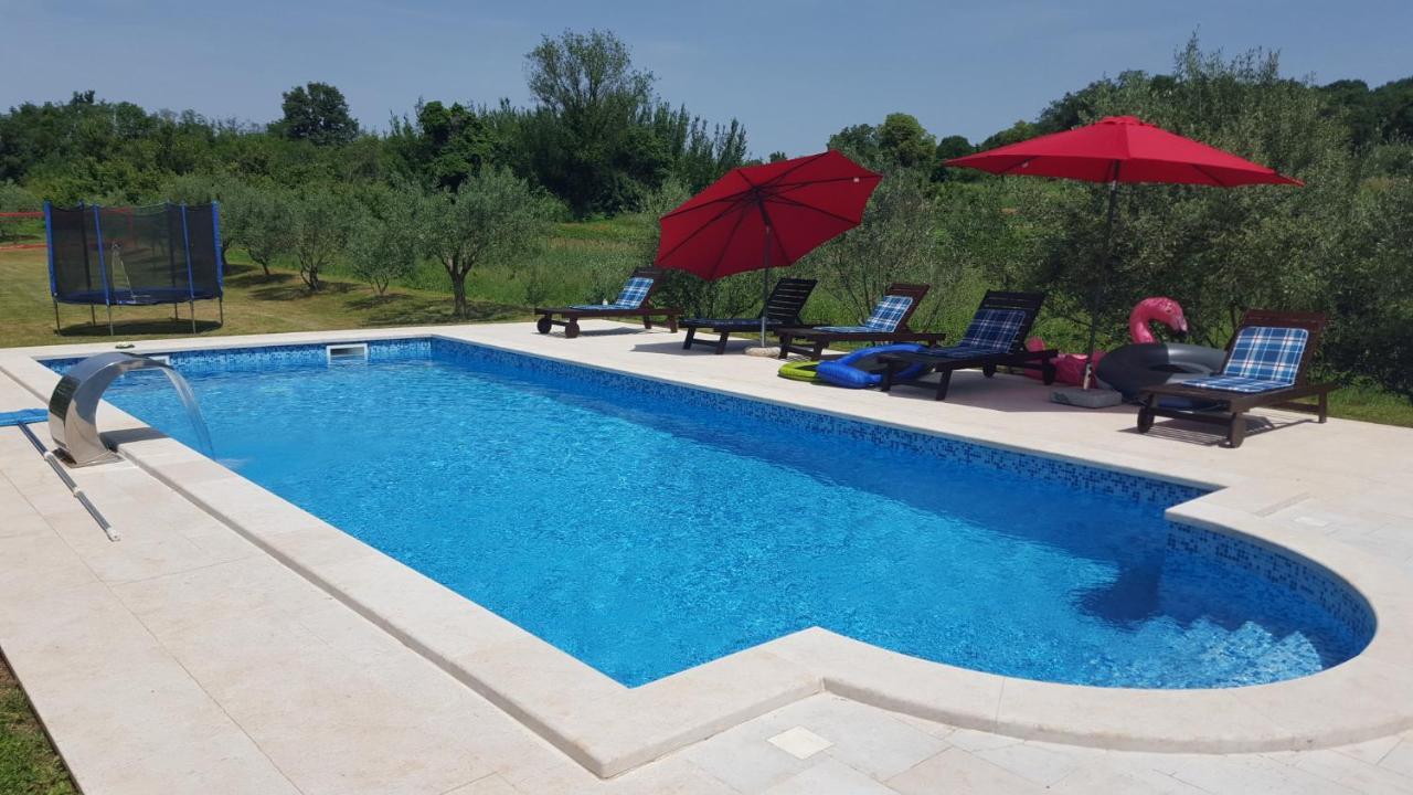 Villa Dorina Barban Exterior foto